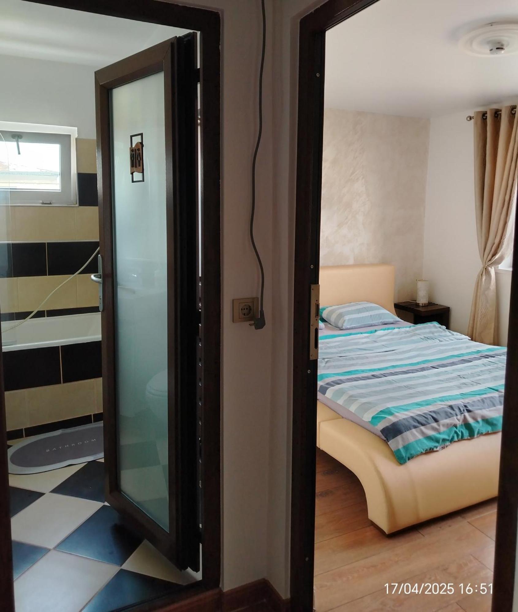 Arka Apartment Craiova Exteriér fotografie
